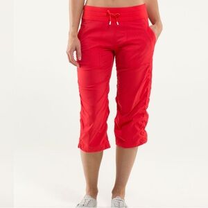 Lululemon Studio Crop *No Liner
Love Red